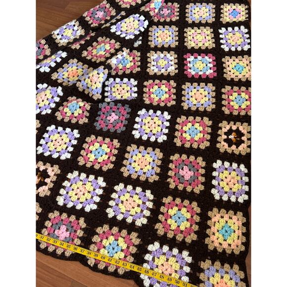 Vintage 70s Granny Square Crocheted Blanket - Picture 5 of 5